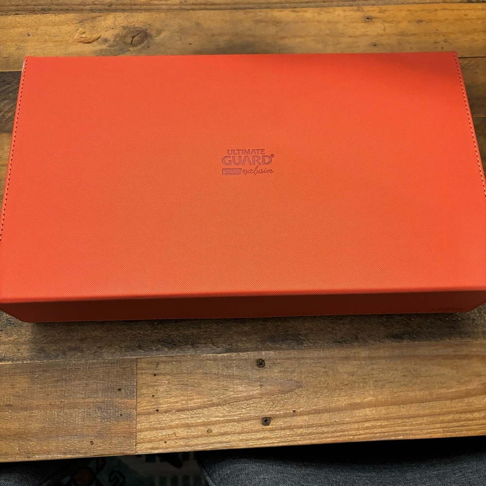 COPY - Omnihive 1000+ Xenoskin dark orange - Ultimate Guard Deck Box